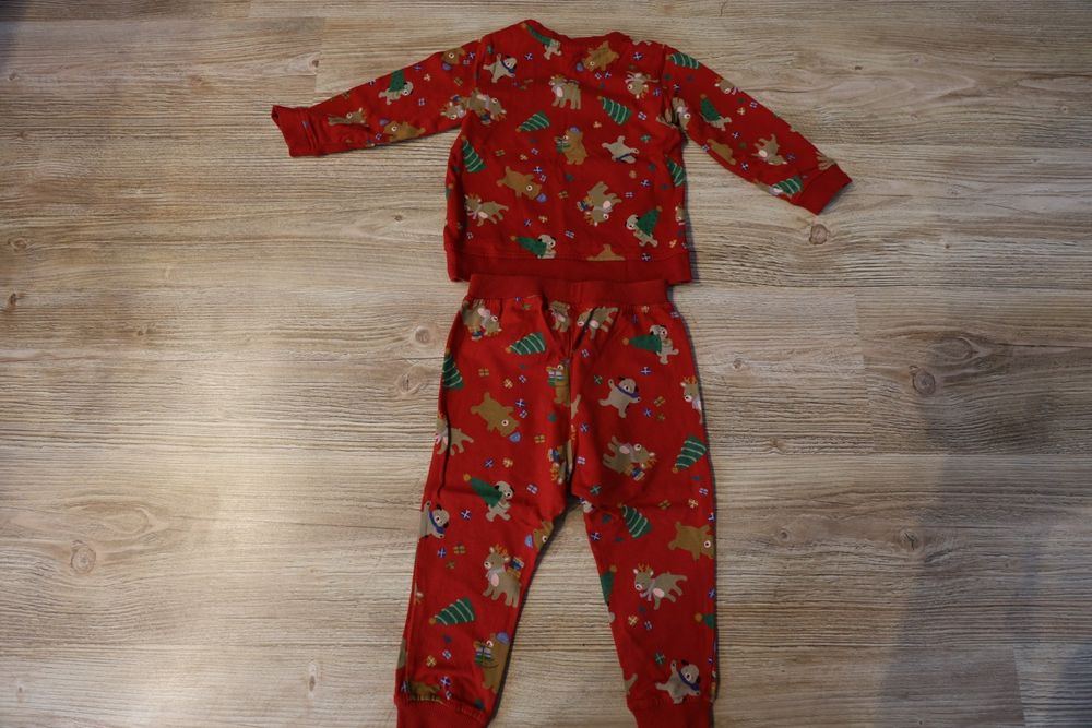 Ciepła piżama dla dziecka rozmiar 92 marka H&M
