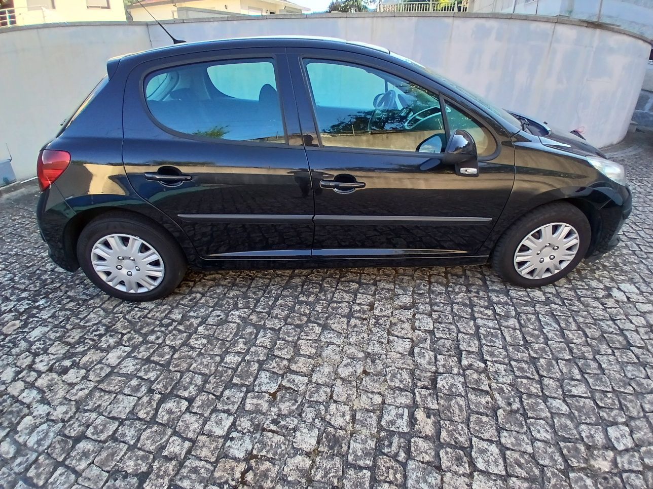 Viatura como nova