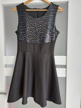 Sukienka 36 mała czarna