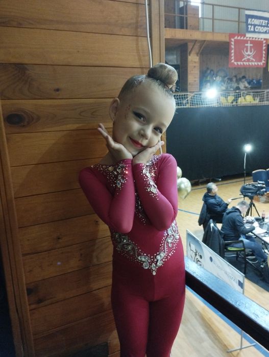 Продам купальник для гімнастки