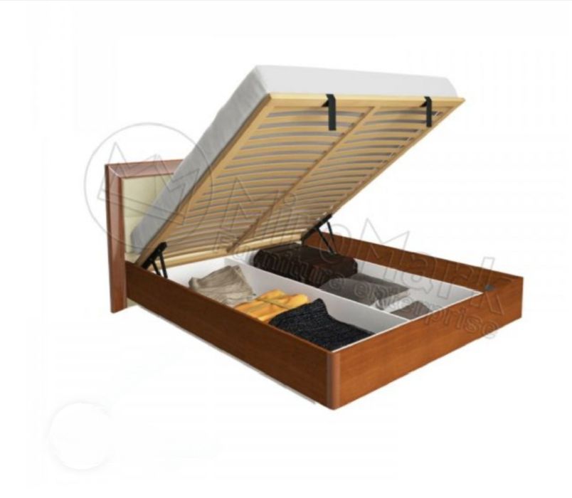 Продам двух спальную кровать 180х200 под восстановление