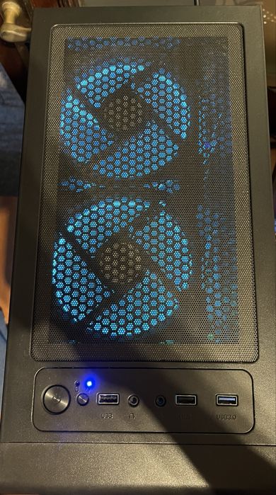 Torre gaming + Monitor gaming
