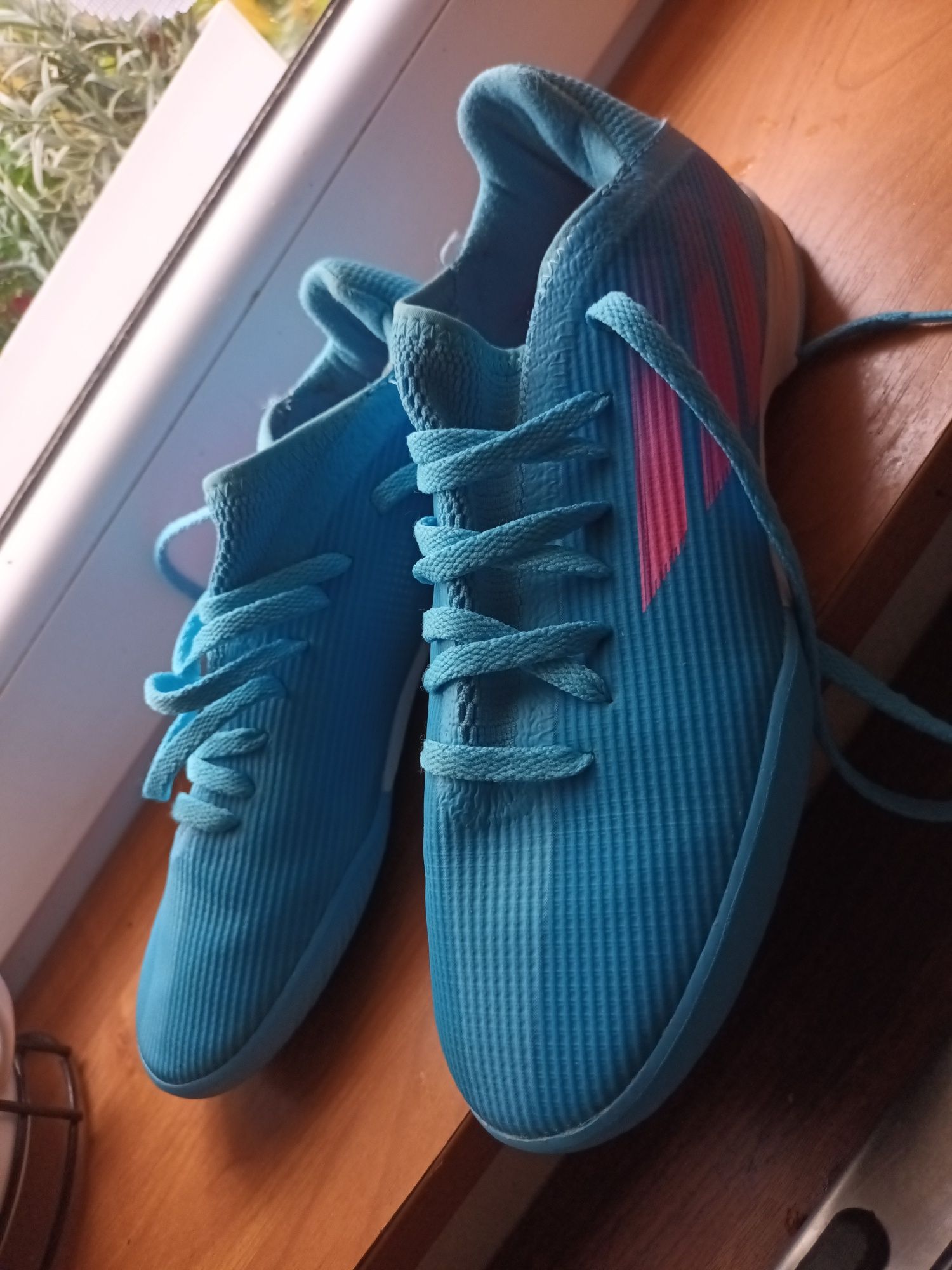 Halówki ADIDAS 36, zestaw sportowy, spodenki i koszulka