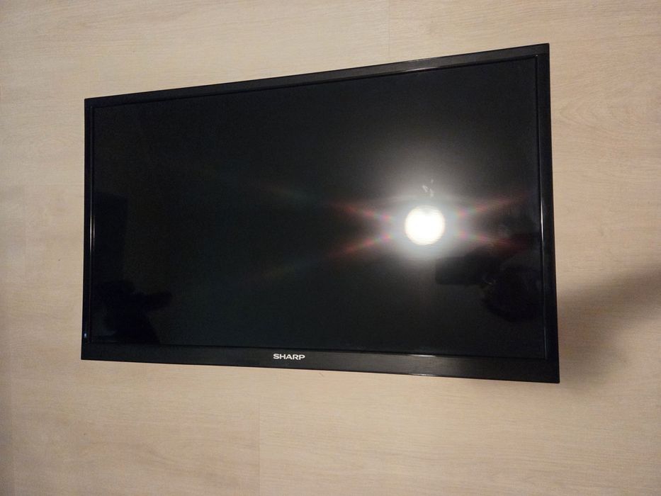 Telewizor SHARP 32" mało użytkowany