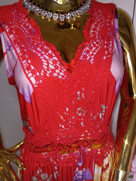 Nowa czerwona sukienka w kwiaty z ażurową koronką BodyFlirt R.L/XL