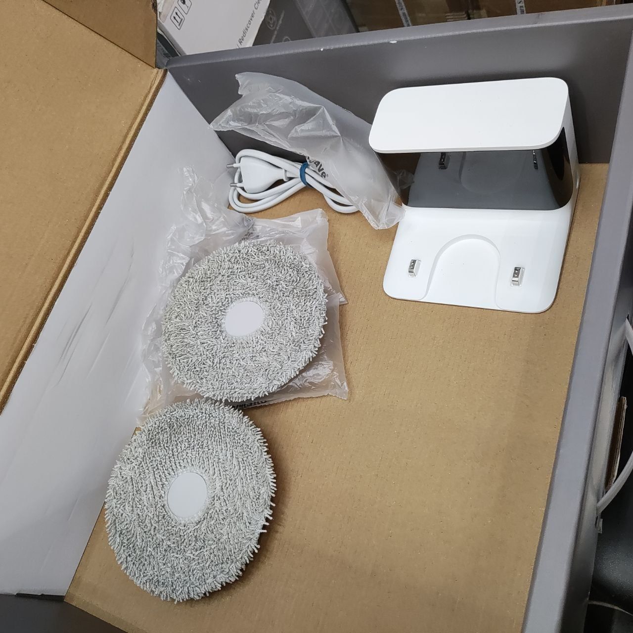 Xiaomi Robot Vacuum S10+, S20,  робот пилосос з вологим прибиранням