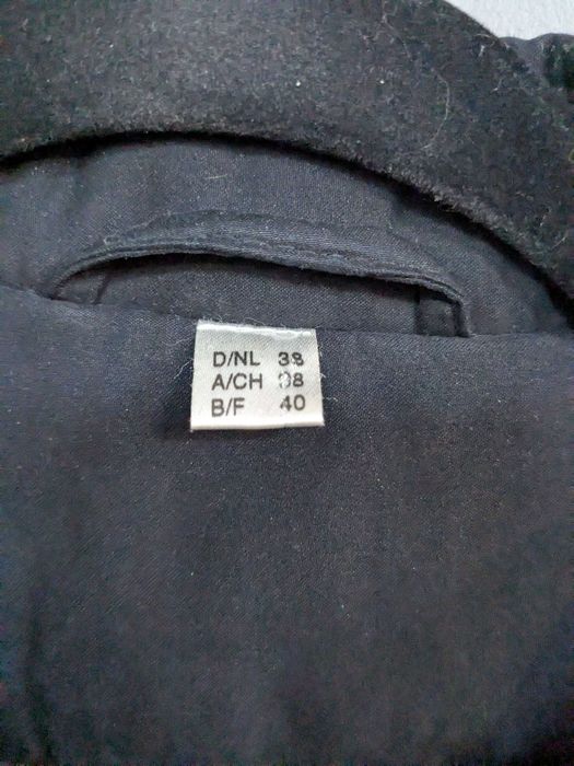 Czarna kurtka męska z kołnierzykiem, rozmiar 42