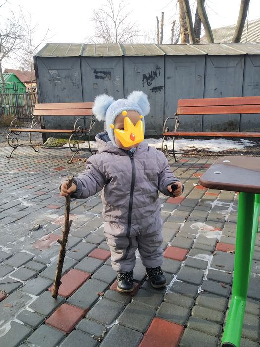 Продам демисезонный комбинезон