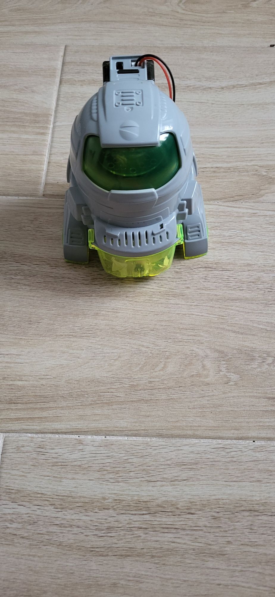 Clementoni Ecobot sprzątający