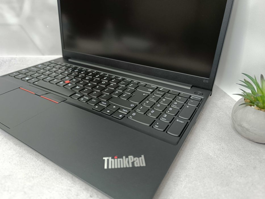 Ноутбук Lenovo ThinkPad E15 Gen 2/i5-11135G7/8/256/15.6"/Full HD IPS