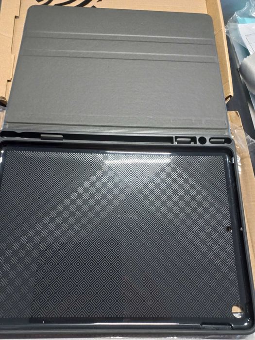 Etui na iPada 10,2 kolor niebieski NOWY