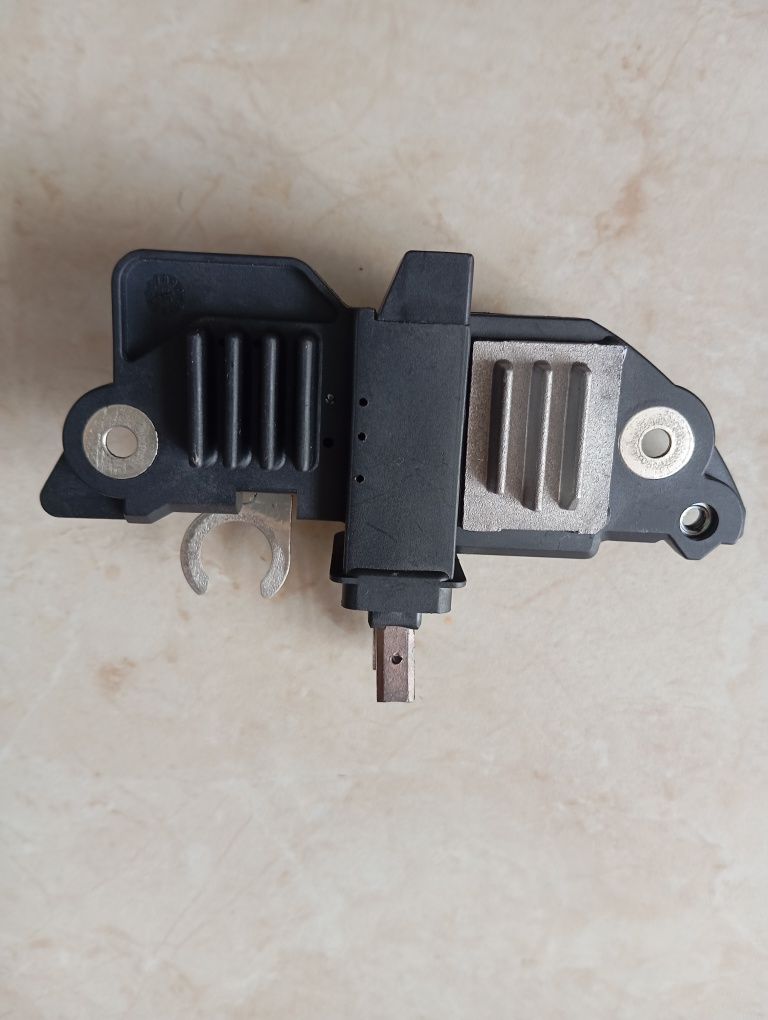 Regulator napięcia alternatora