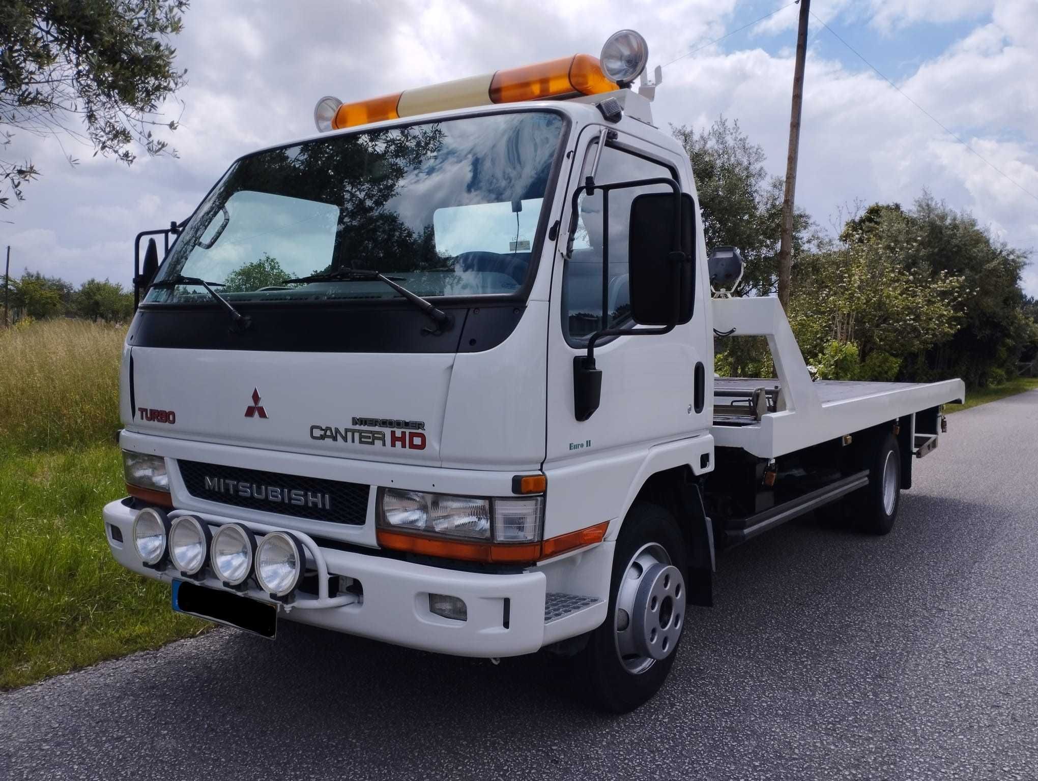 Pronto Socorro Reboque  Mitsubishi Canter 659 SÓ TEM 167 mil km pesado