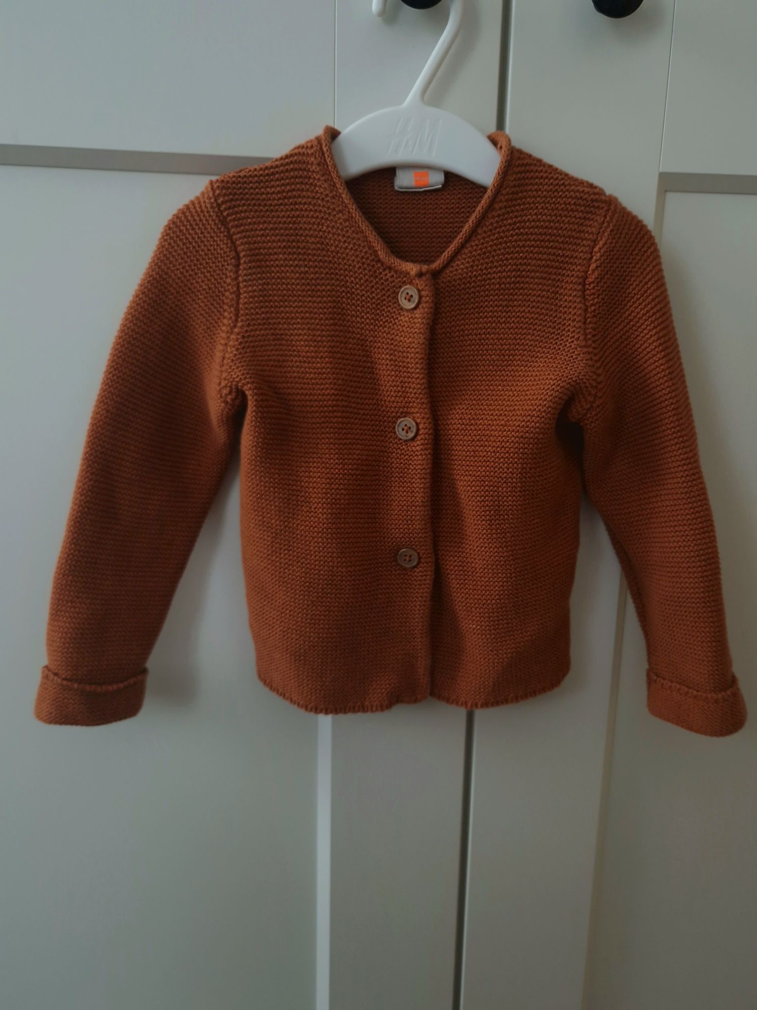 Brązowy sweter 80
