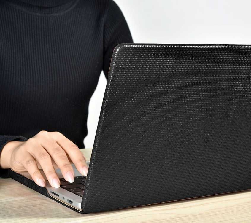 Skórzane etui iCARER do Macbook Pro 16 M4, M4 Max, M3, Max, M2, M1