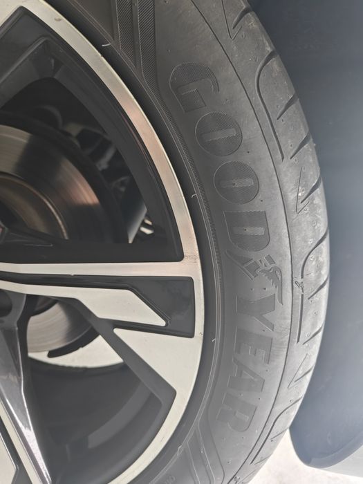 Komplet kół , opona i felga aluminiowa