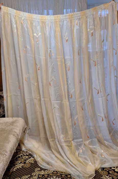 Продам тюль. 7х2,35 м