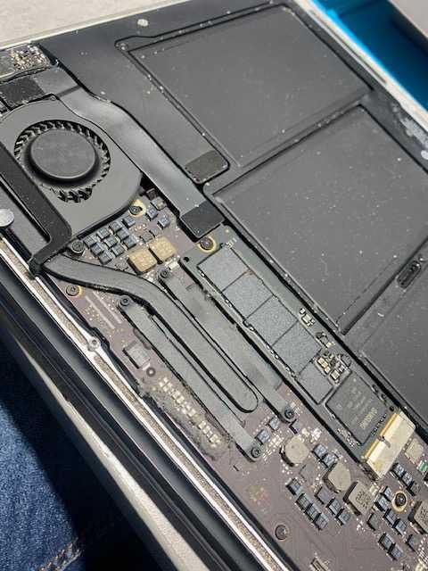 Naprawa laptopów MacBook | Windows CAŁA POLSKA / DARMOWA WYSYŁKA