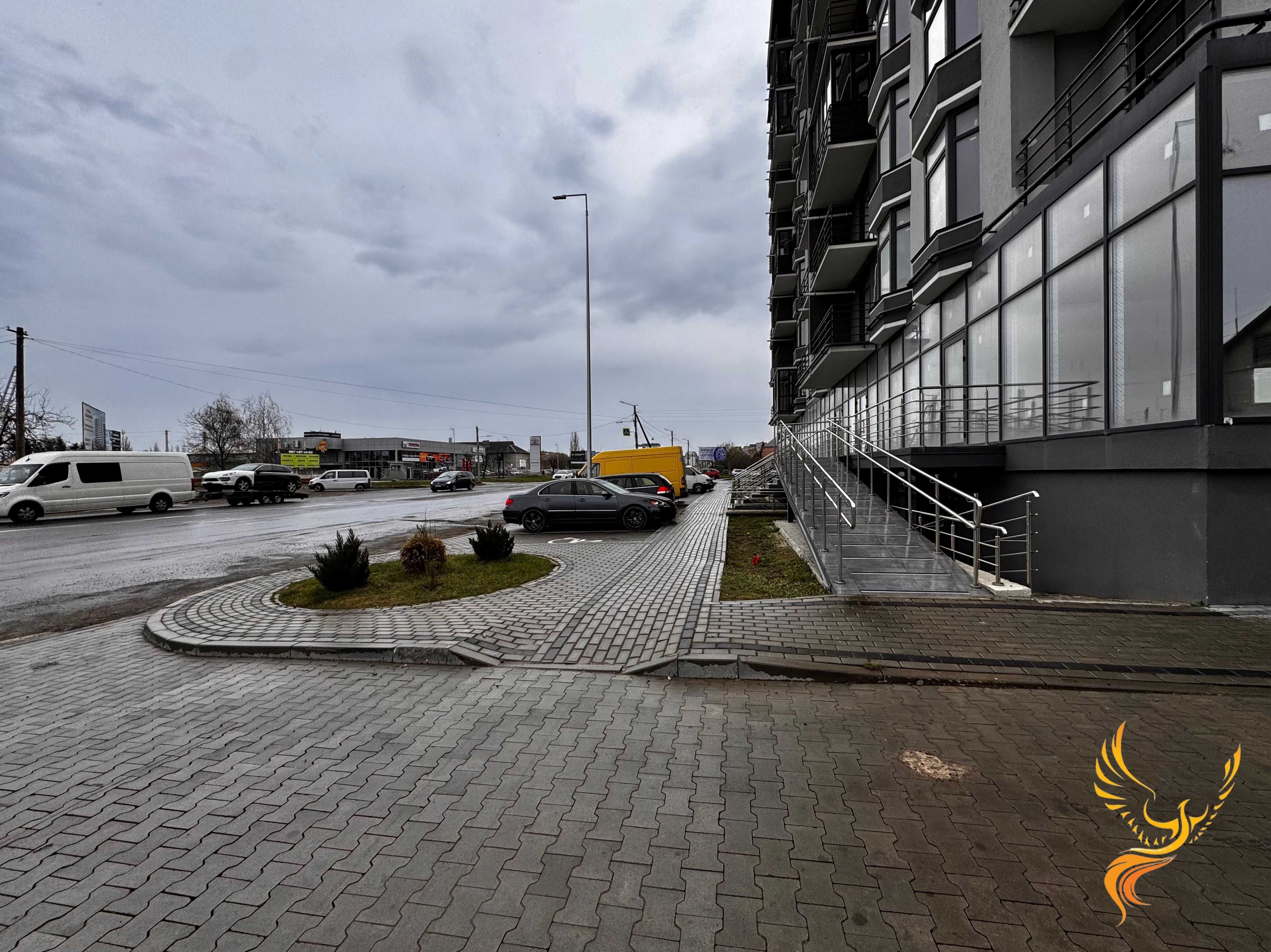 Продаж комерційного приміщення з великою прохідністю.