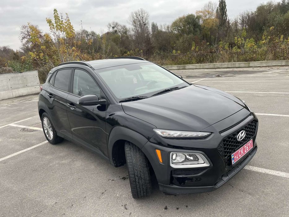 Хюндай кона Hyundai Kona 2.0 бензин. ЗИМОВА ГУМА. АВТОМАТ.