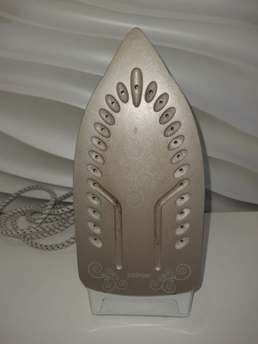 Утюг Zelmer 2000W