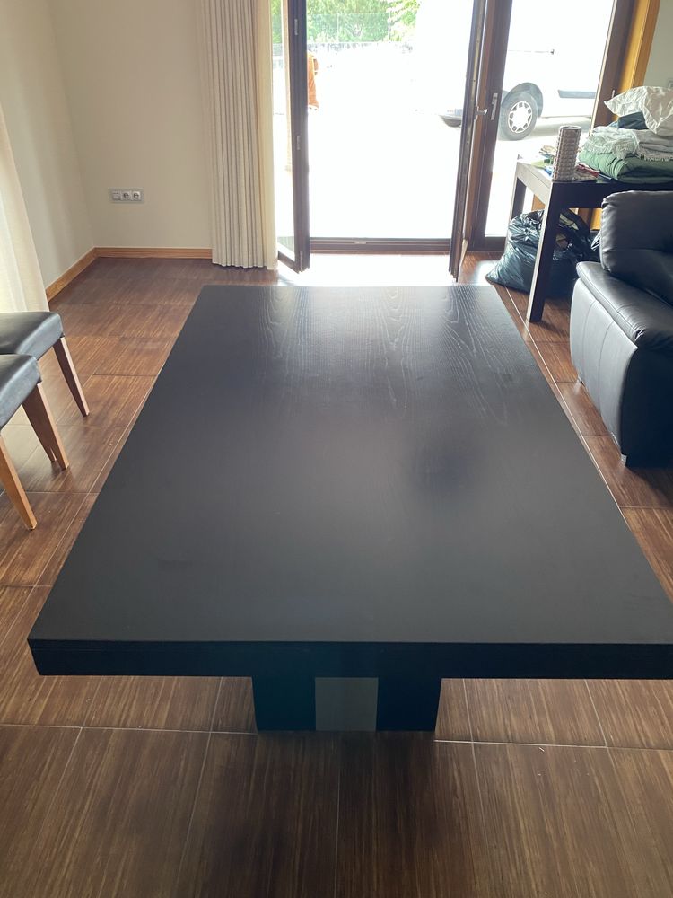 Mesa de sala em exelente estado