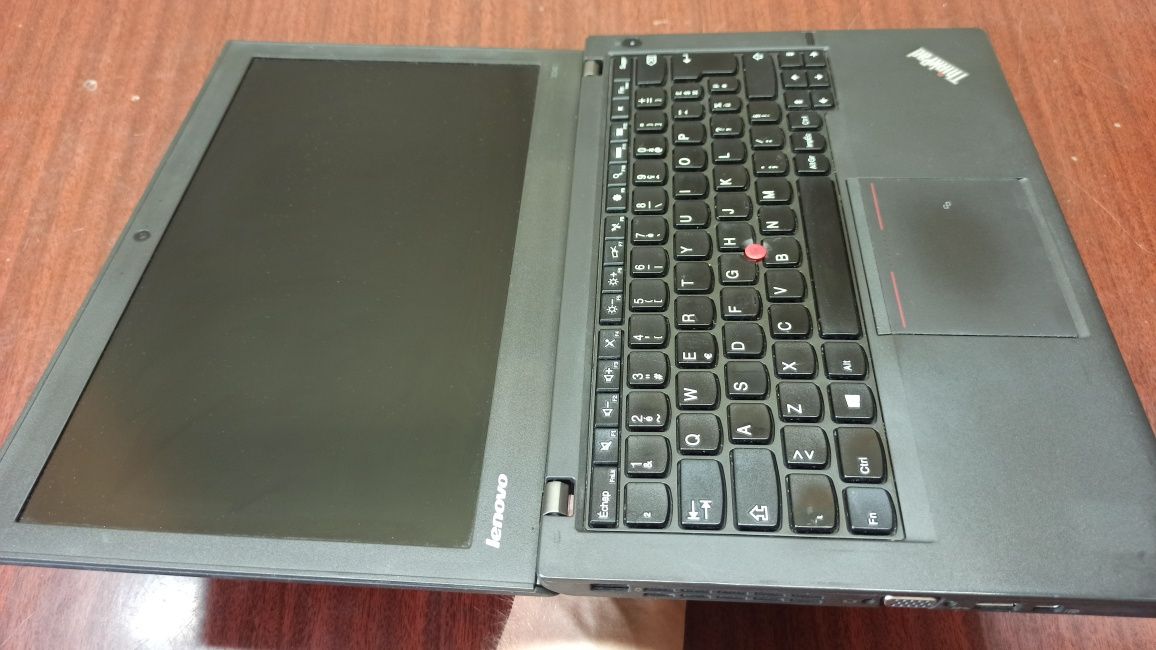 Lenovo Thinkpad x240 i5-4300u/8gb/120gb SSD,HD 14"