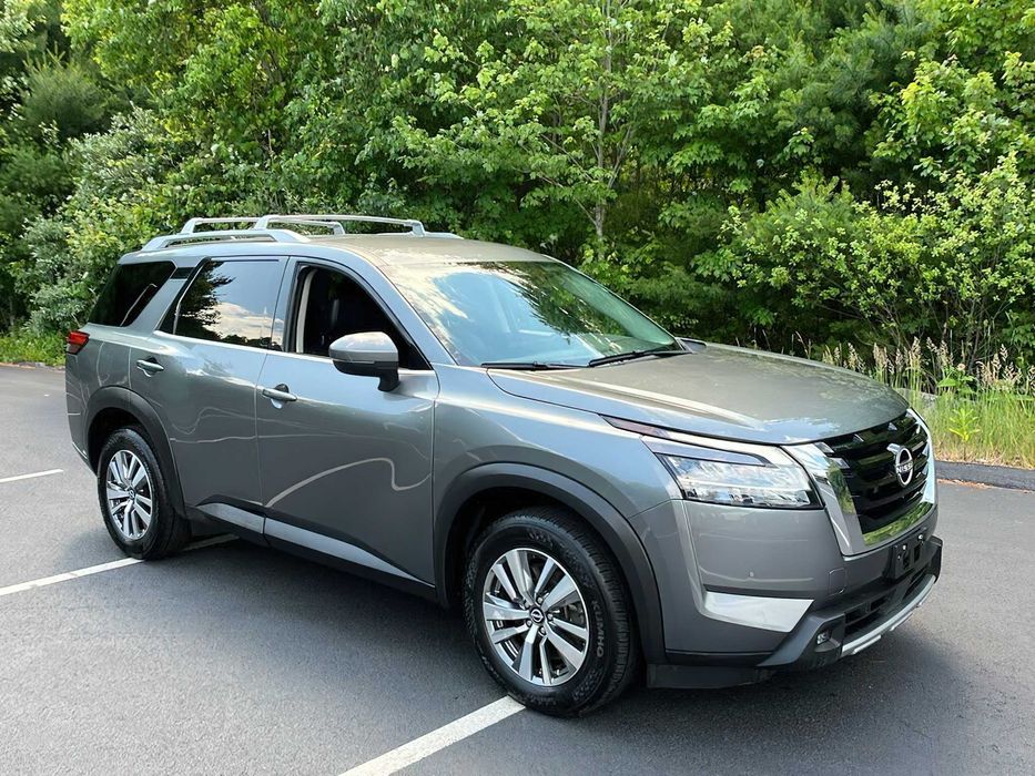 Nissan Pathfinder      2022