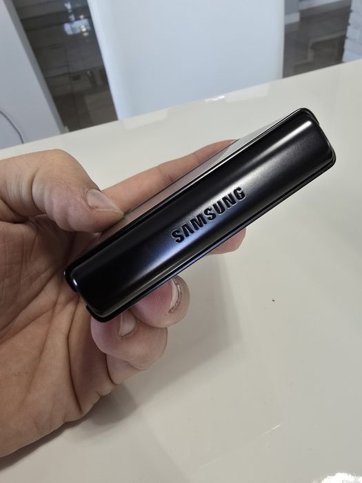 Samsung galaxy Z flip 3 128gb + nowa folia