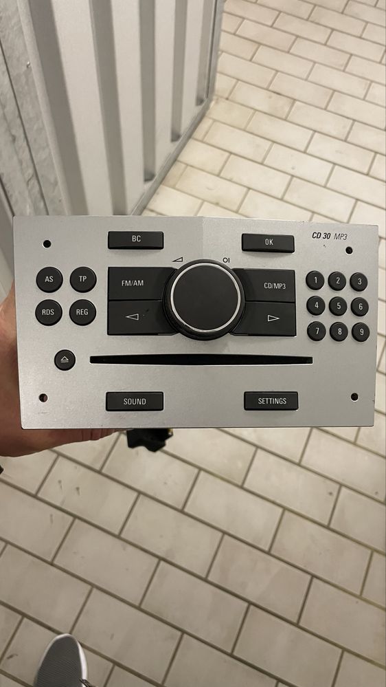 Штатная магнитола CD30 для Опель