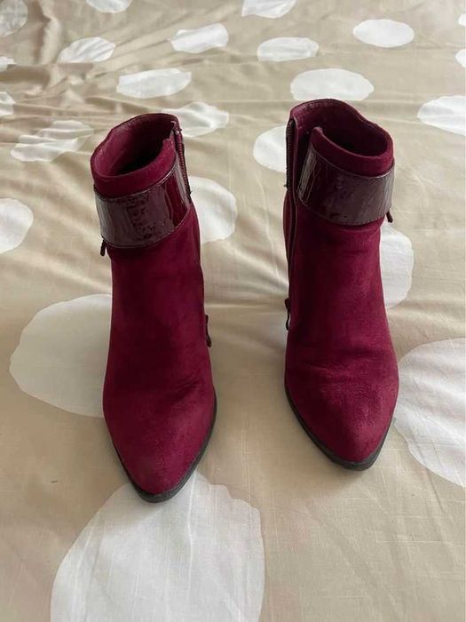 Botas em nobuk bordeaux, tamanho 37