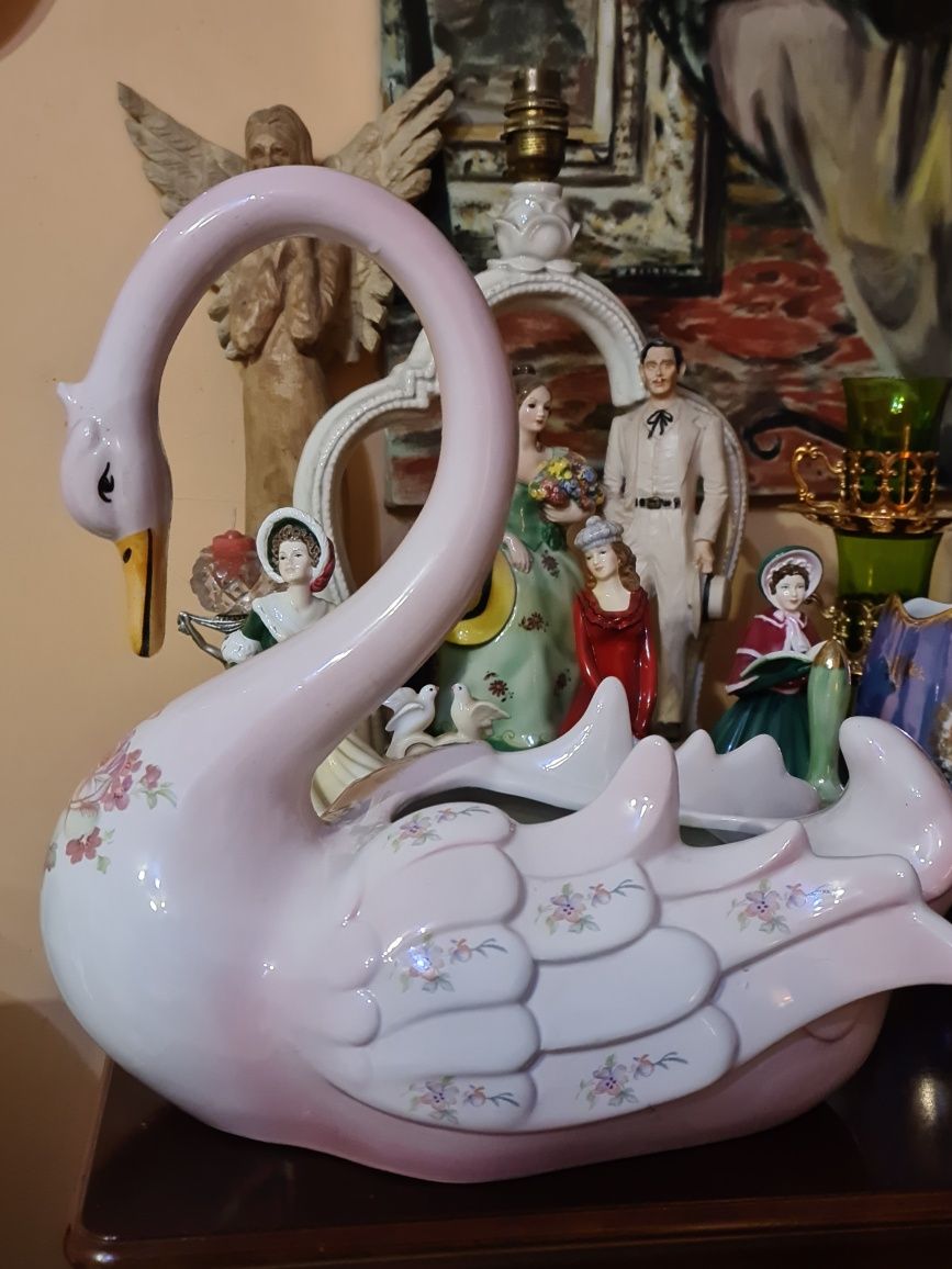 Porcelanowa oslonka na kwiaty