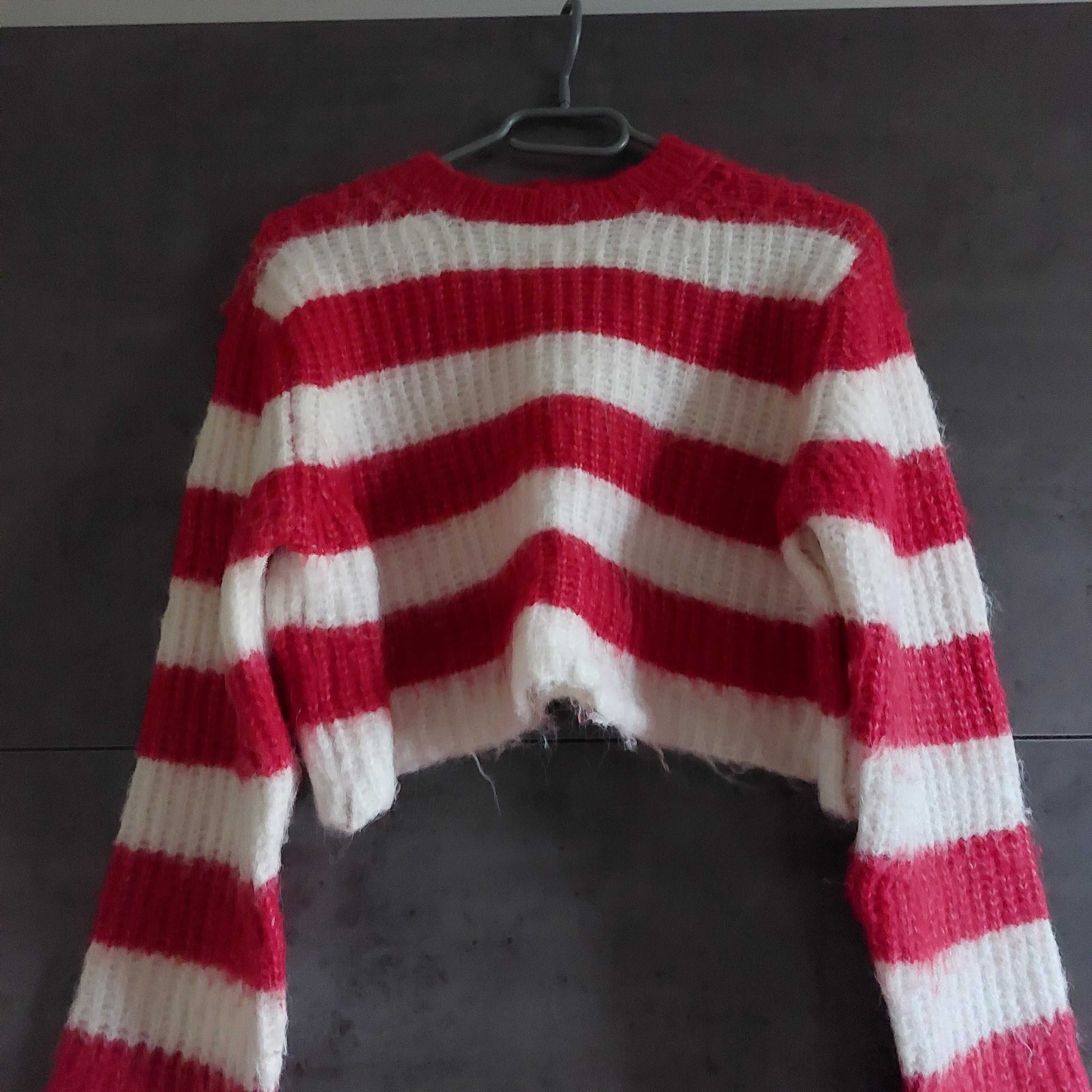 Sweter Bershka pasy