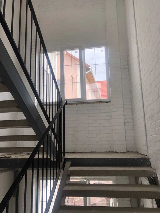 Продаж квартир у центрі міста Миронівка.