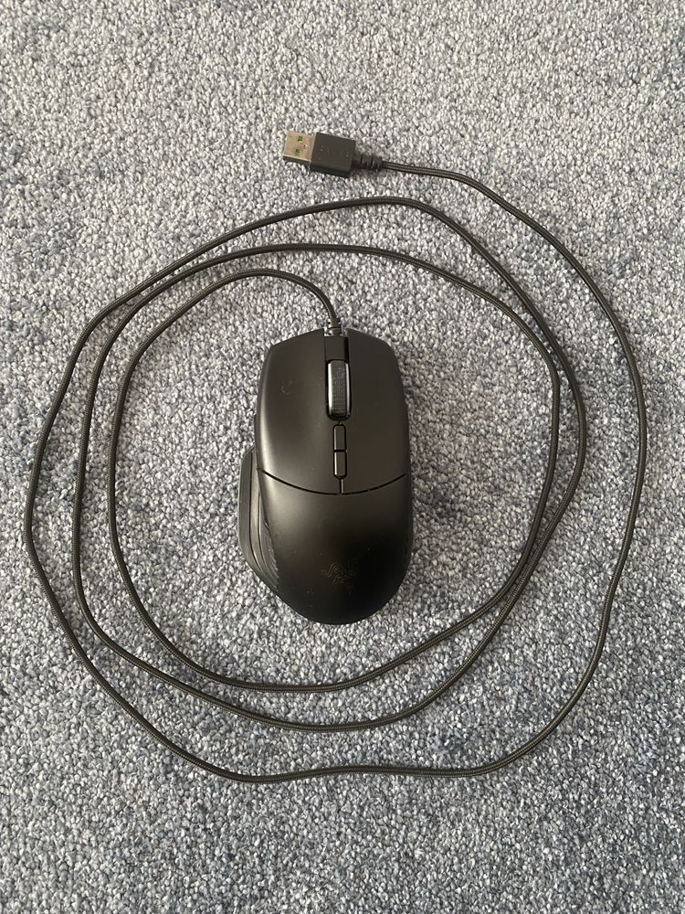 Uszkodzona myszka Razer Basilisk