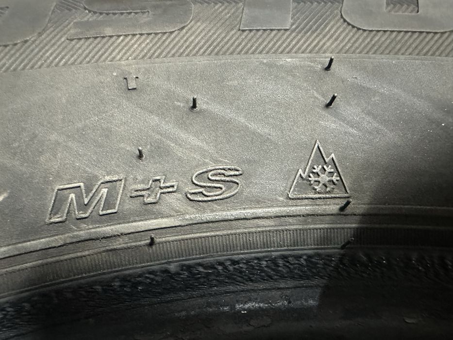 Гарні шини преміум свгменту.