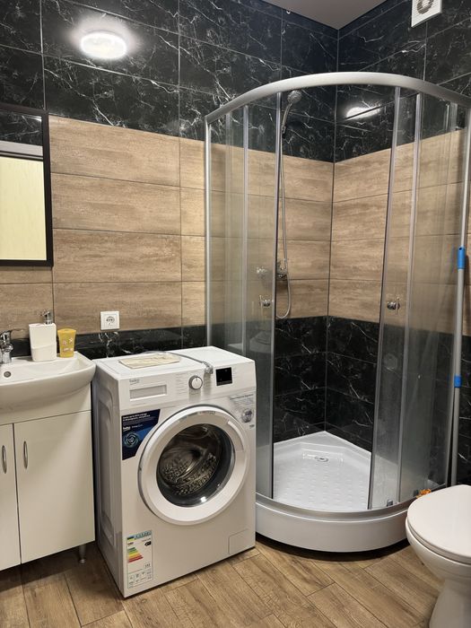 Сучасної квартири подобово, неподалік центру міста