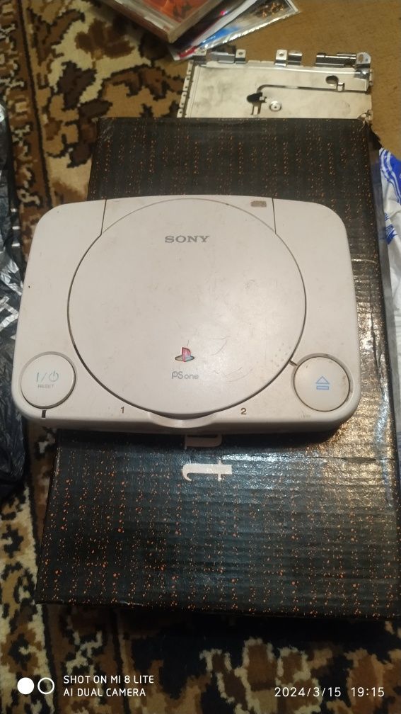 Sony PlayStation продам