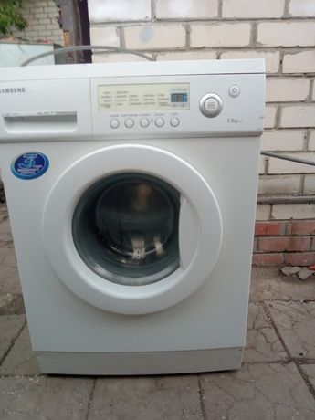 Продаем стиральную машину Samsung на 3.5 кг