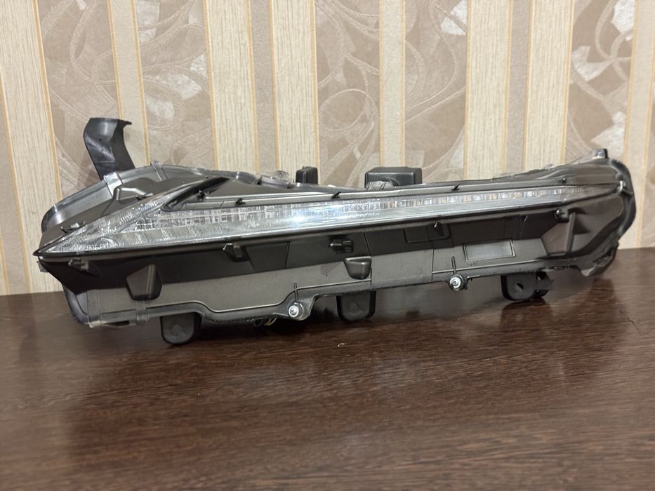 ДХО/DRL фара (бігаючий поворот) на Lexus NX