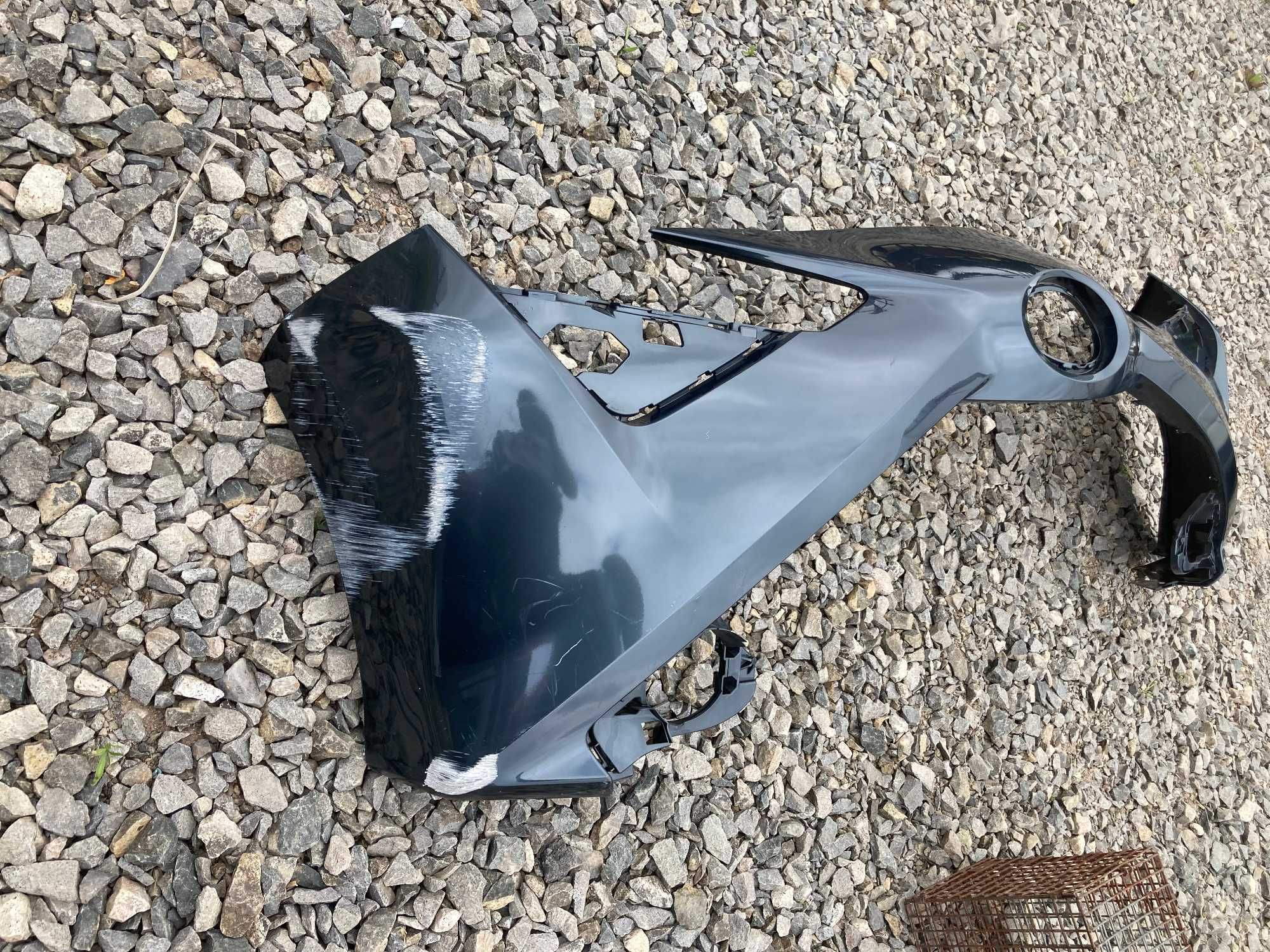 przód przedni zderzak toyota aygo 2 II lift 18->