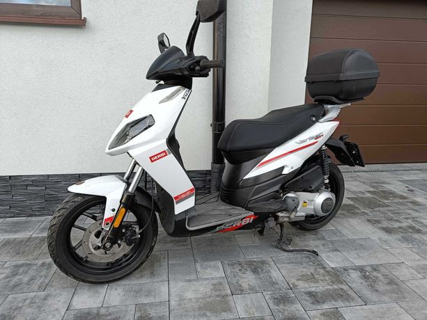 Derbi Variant Piaggio 125 4T 2017 z Austrii . Aprilia