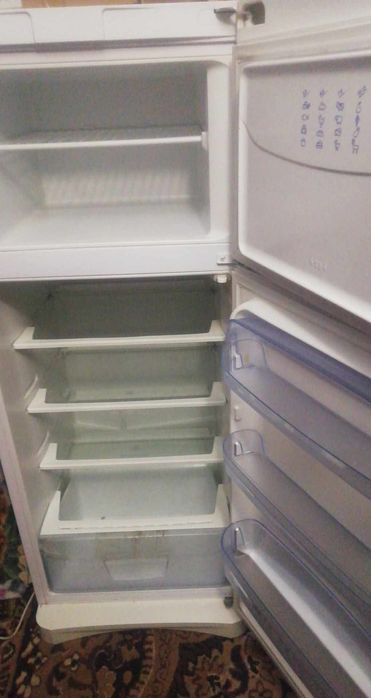 Продам холодильник суха заморозка