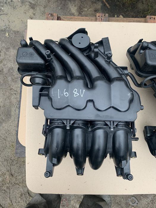 Колектор впускной 1.6 8v Golf 4 Bora Octavia Audi A3 Seat Toledo