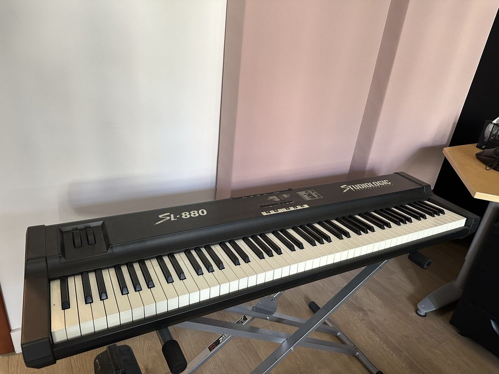 Młoteczkowa klawiatura MIDI Fatar StudioLogic SL880