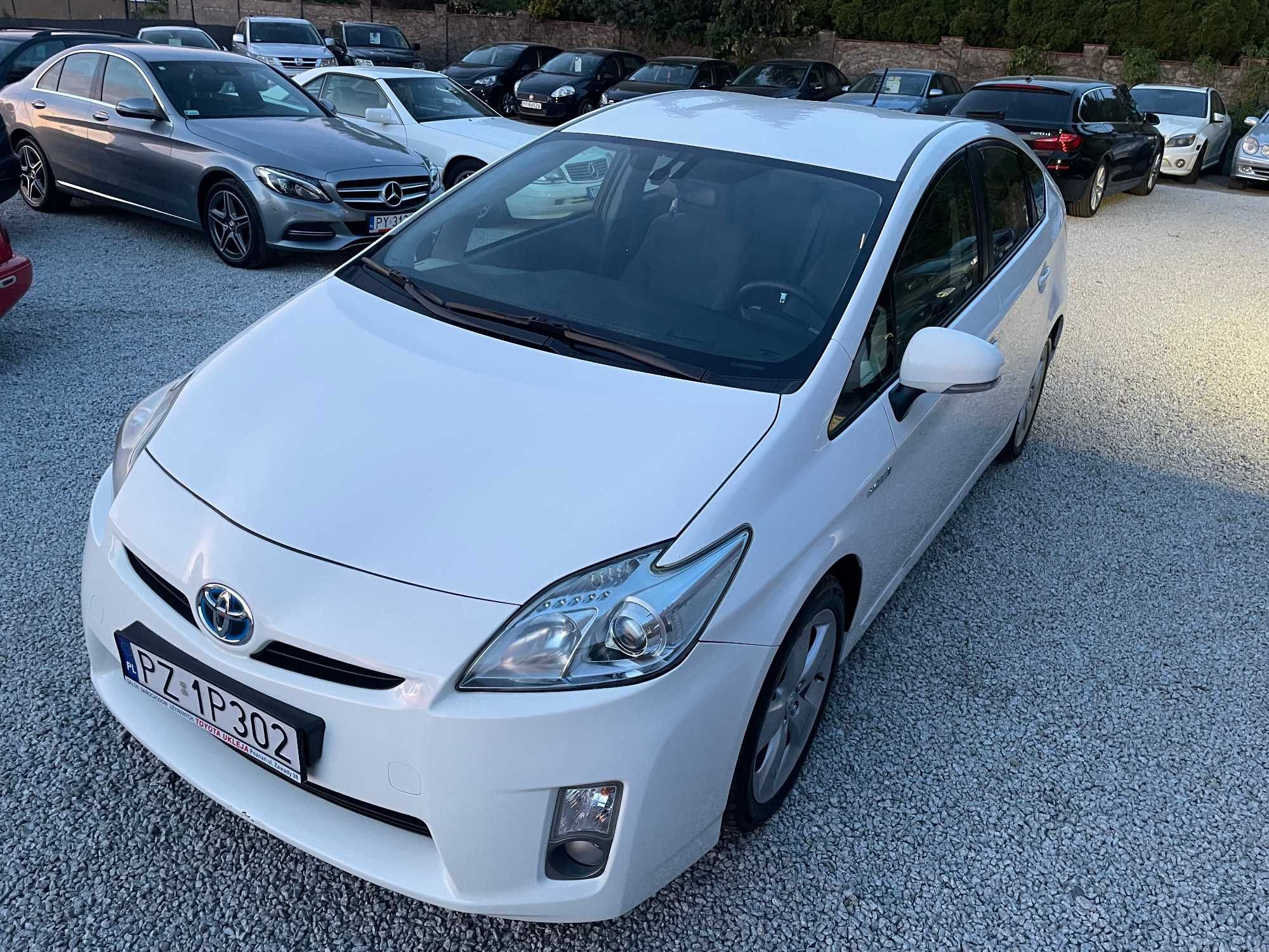 Prius Hybryda HUD Klima Felgi Stan Serwisowana Xenon Automat