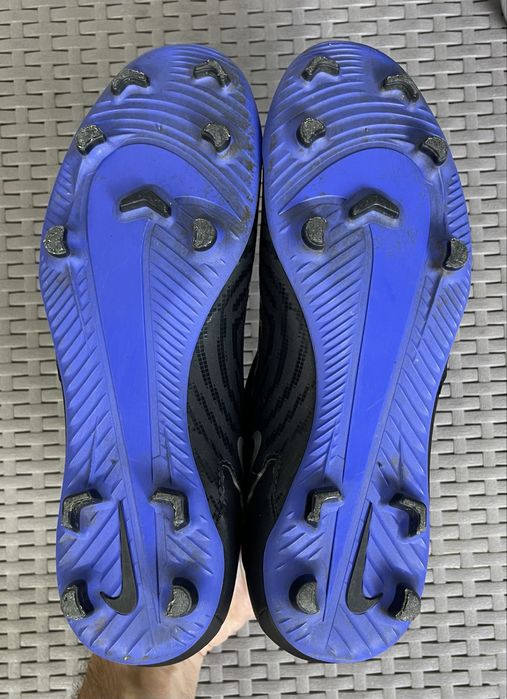 Nike Phantom бутсы копы сороконожки 43 размер футбольные черные