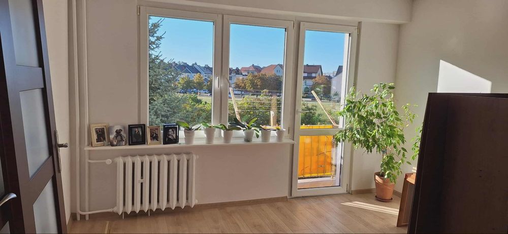 Sprzedam mieszkanie 48m2 po remoncie 1 piętro ul. Pileckiego 7