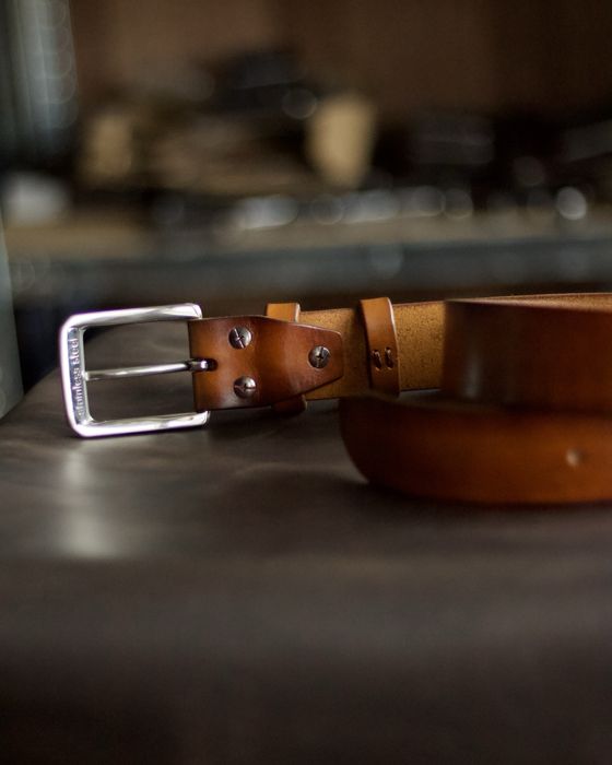 Стильний з ефектом зістарення / Ремінь чоловічий шкіряний з градієнтом