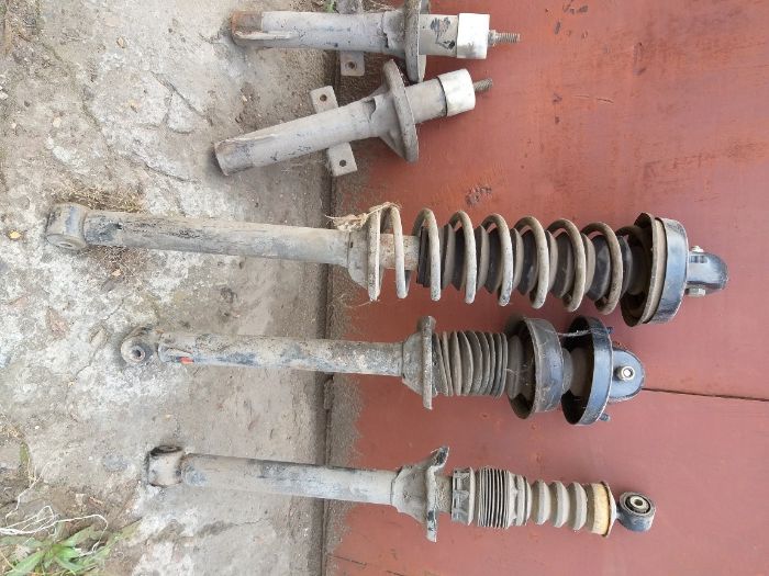 Запчасти на Форд Эскорт 1991гв!. В новом кузове.